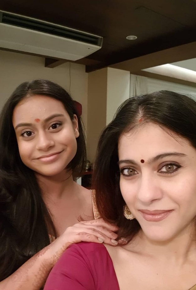 كاجول وابنتها