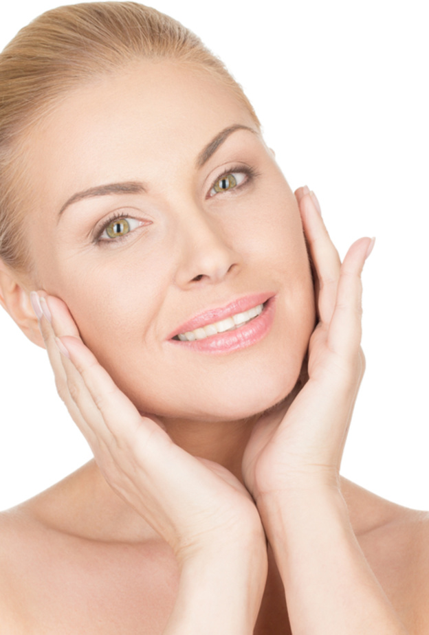  تمكني من إزالة التجاعيد حول فمك بوضع الزيوت الطبيعية