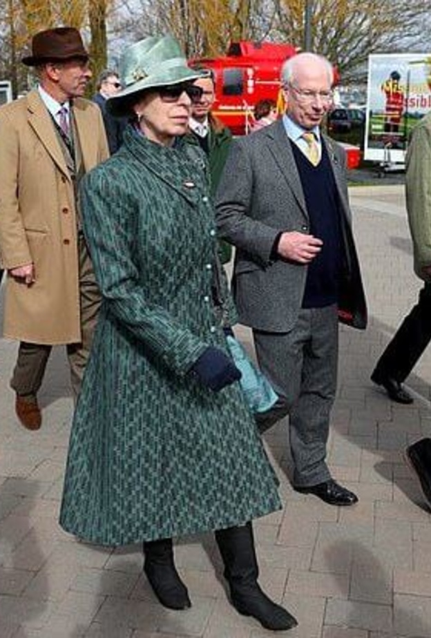 الأميرة آن وعائلتها في ختام الكأس الذهبية