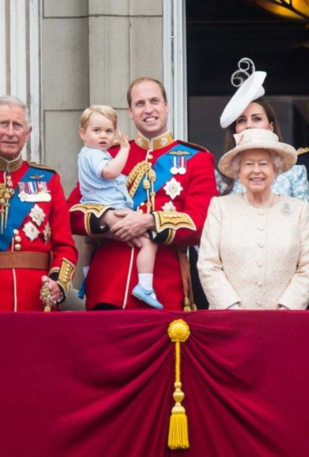 كم تتقاضى أفراد عائلات أوروبا الملكية في كل عام؟