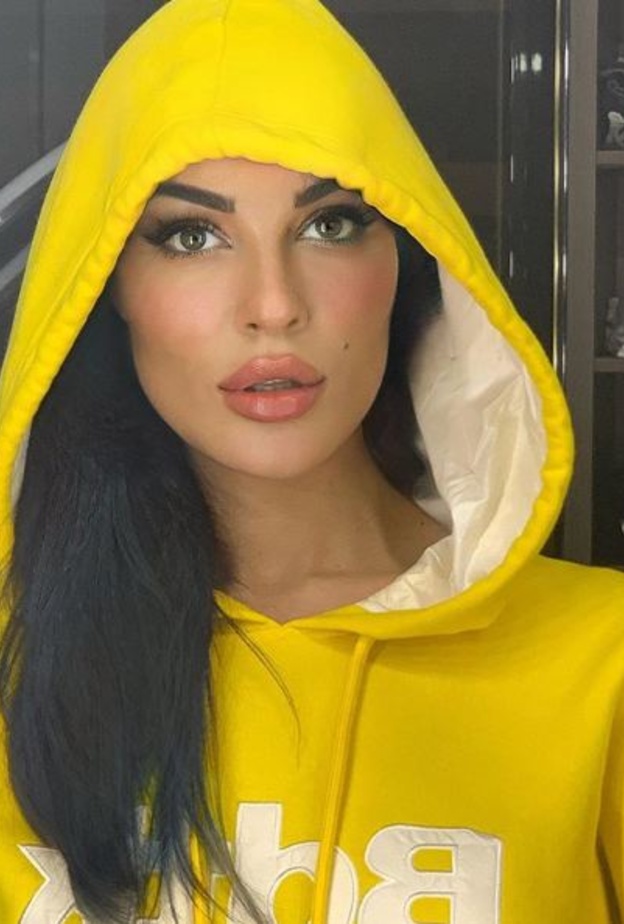 نادين نجيم التيك توك