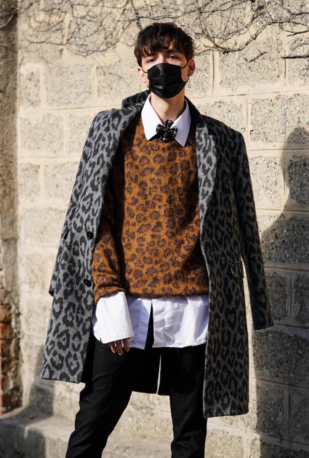 مبادرات من شركات الموضة لمحاربة فيروس كورونا وانحصرت بمكافحة الفيروس