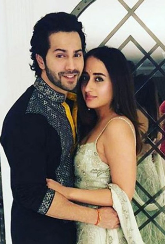 فارون وأسرته يزورن منزل عائلة ناتاشا