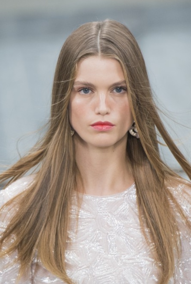 ظلال عيون برونزي جذاب لعيد الأم 2020