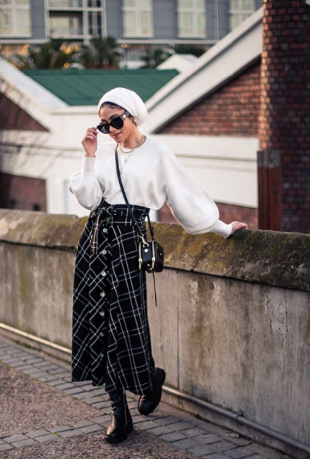  نبيلة كريم باطلالة كاجوال