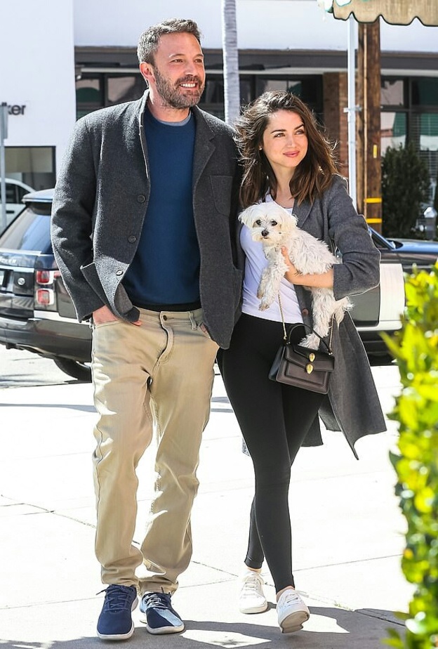 بن أفليك و أنا دي أرماس 