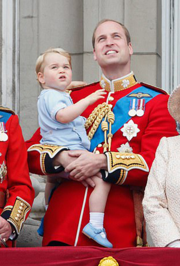 أفراد العائلة المالكة يتواصلون يوما مع أطبائهم الشخصيين