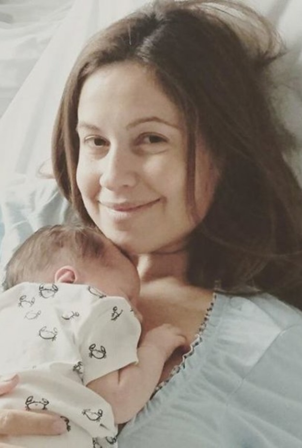 ريا ابي راشد وابنتها