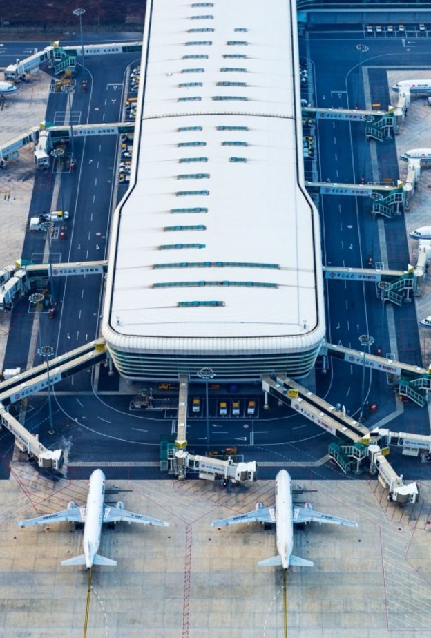  هل هناك خطر كبير لانتقال العدوى في داخل الطائرات أو في الرحلات الجوية؟