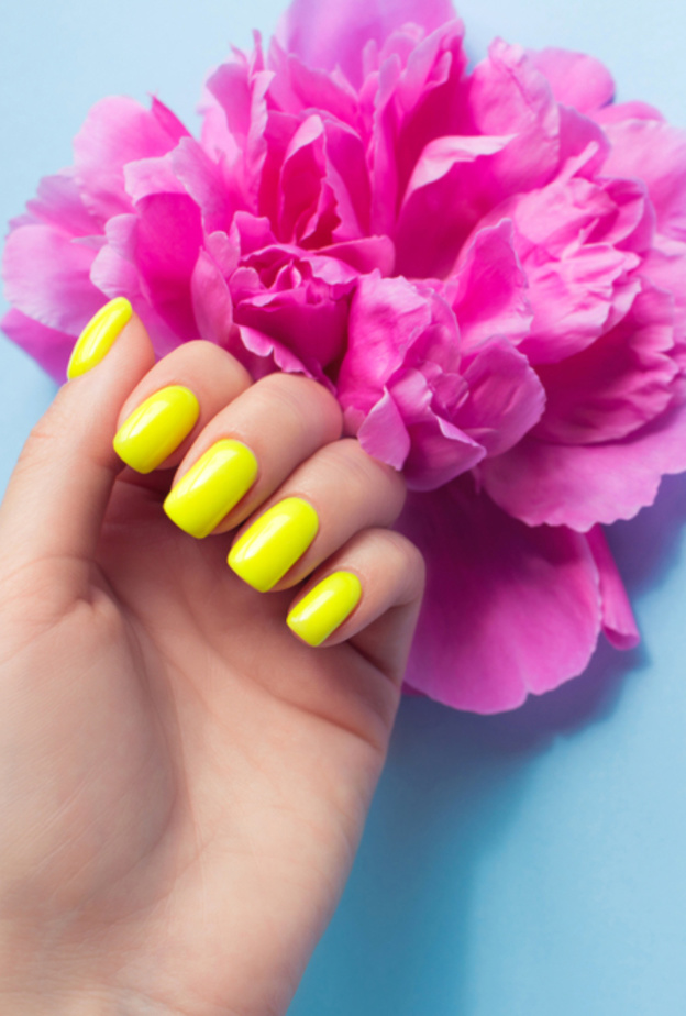 الألوان البراقة من أحدث ألوان ربيع 2020