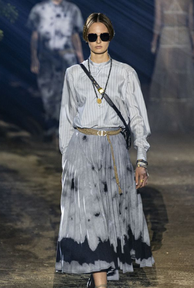 تنانير واسعة