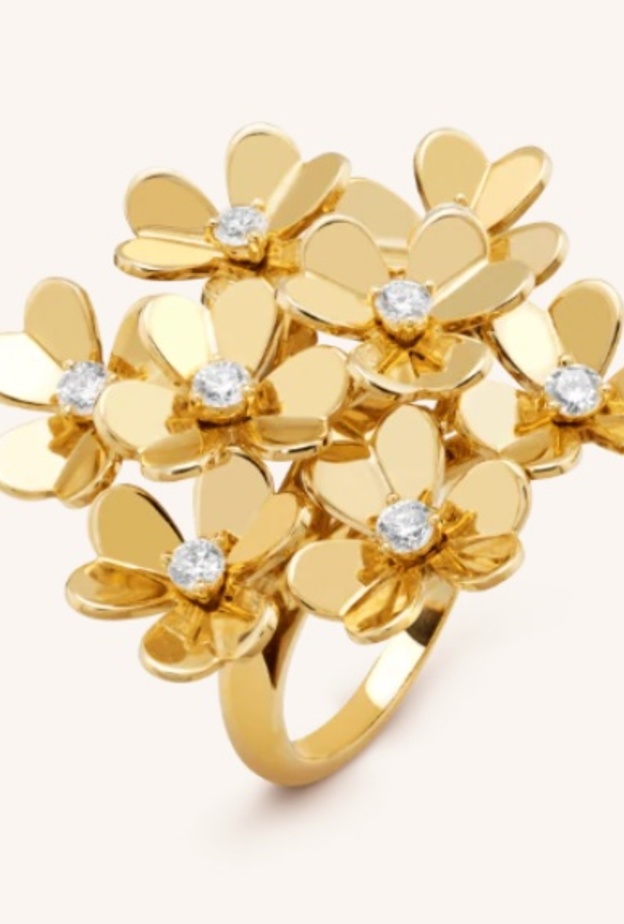 أقراط ذهب من فان كليف أند آربلز 