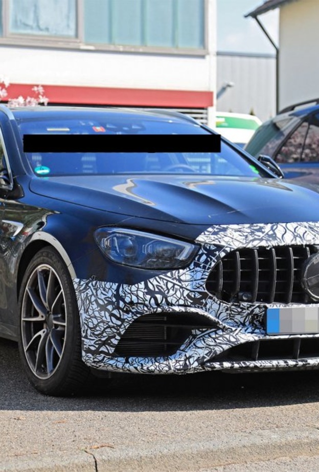 مرسيدس تطلق AMG A45 S أقوى السيارات الصغيرة في العالم