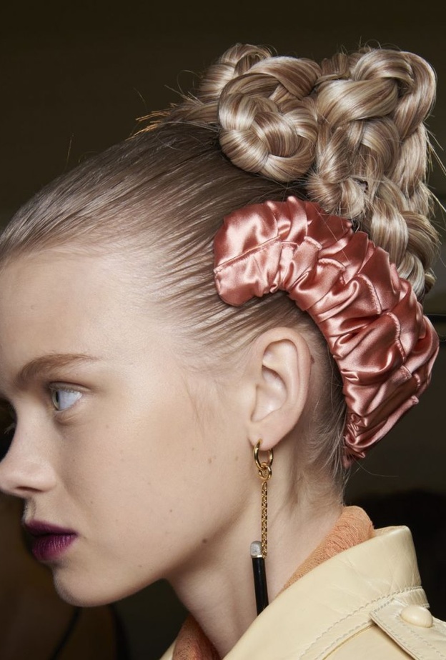 تسريحات شعر للعروس