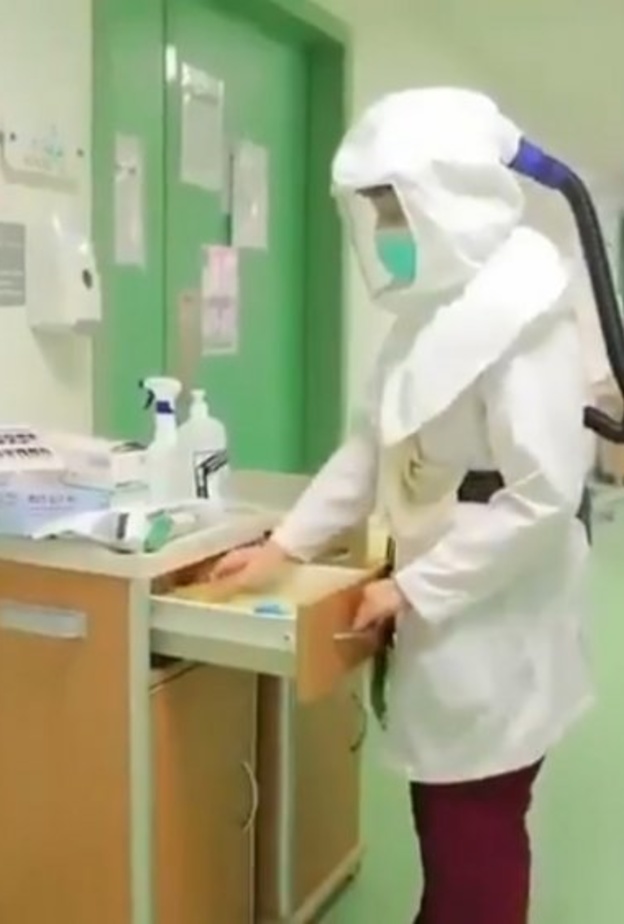 الدكتورة فوزة العنزي