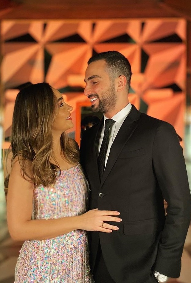 الشرنوبي وخطيبته