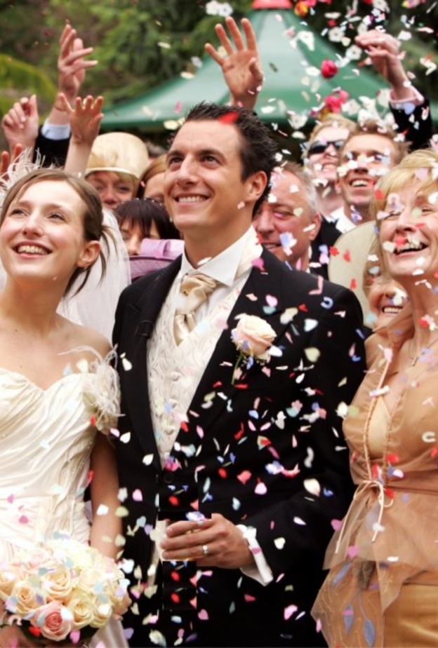 تجنبوا الحديث في الزيارة الاولى عن تفاصيل الزفاف او المهر