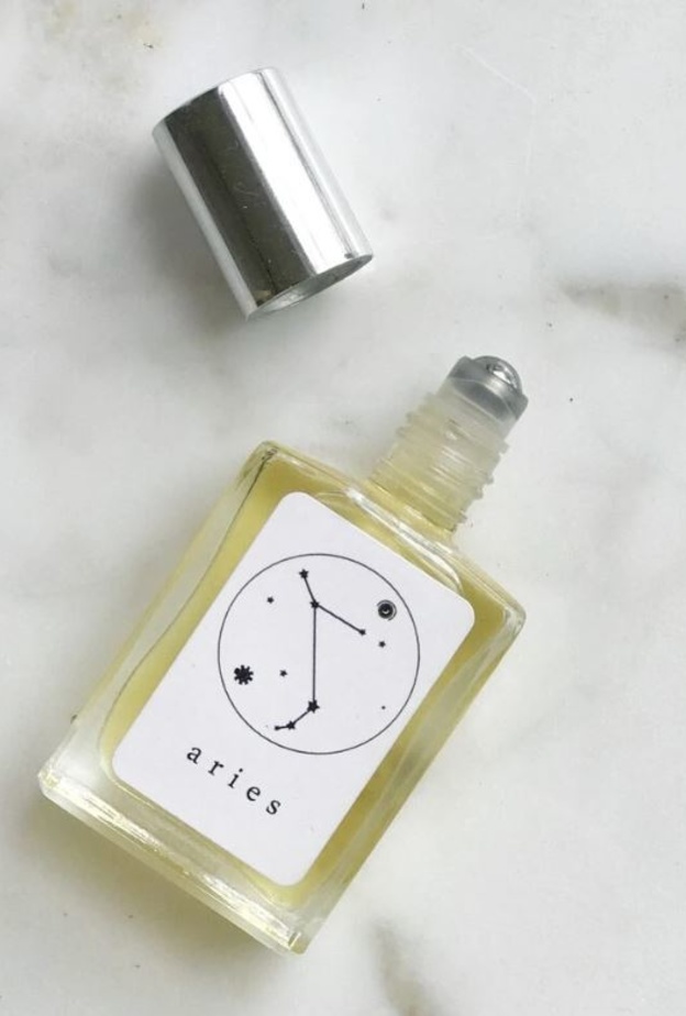  يميل الرجل من برج الحمل إلى إختيار العطور القوية والجذابة التي تعكس قوة الثقة