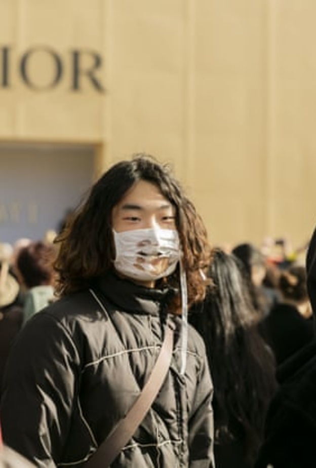 إلغاء أسبوع الموضة للرجال وعروض الأزياء الراقية بسبب تفشي فيروس كورونا