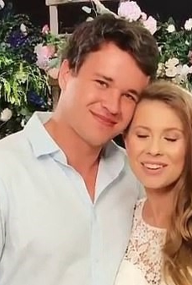  حفل زفاف ابنة ستيف إروين بيندي في حديقة الحيوانات بدون ضيوف بسبب كورونا