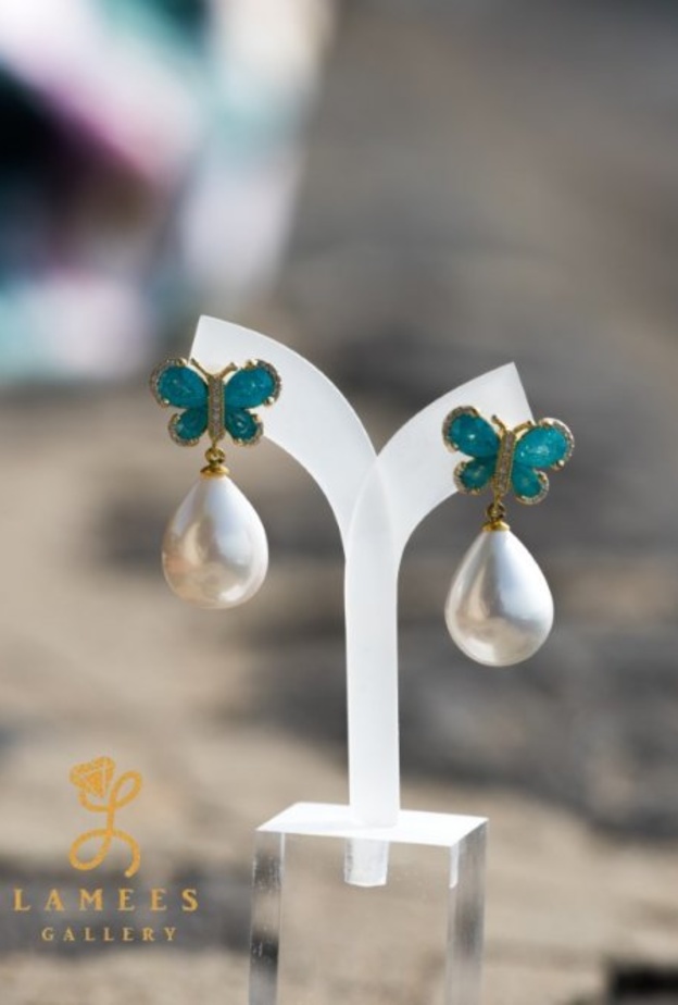 مقابلة مع مصممة المجوهرات لميس العي