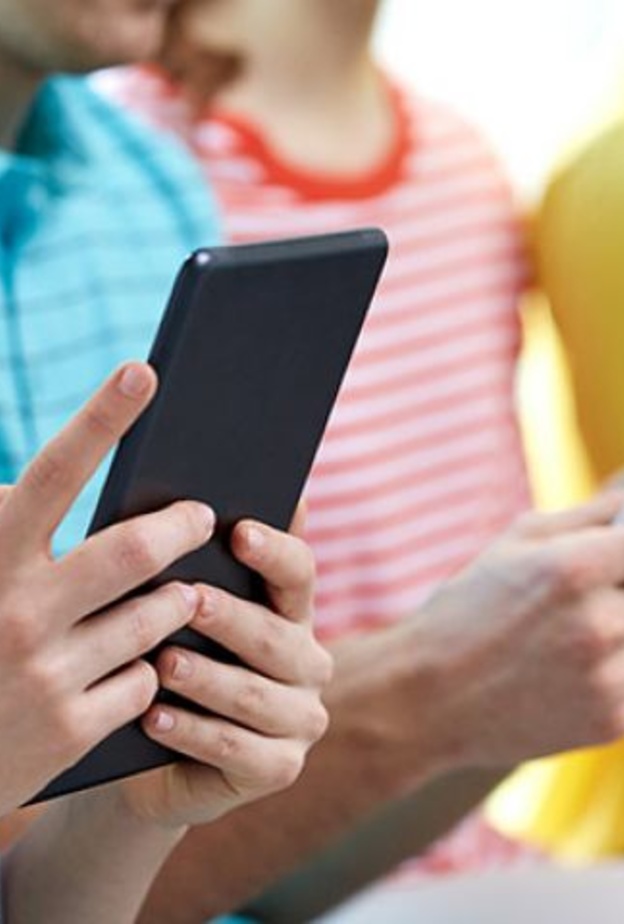 عدد ساعات استخدام الجوال للمراهقين في اليوم