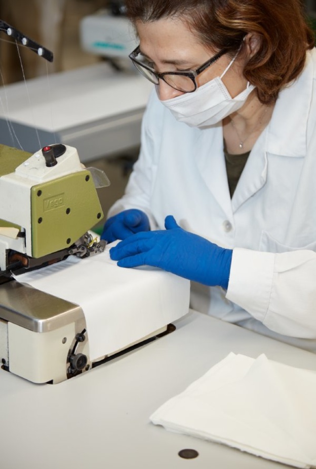 الشركة المصنّعة لمنتجات Carolina Herrera وبوريفيكاسيون غارسيا تصنع مواد طبية لمواجهة كورونا