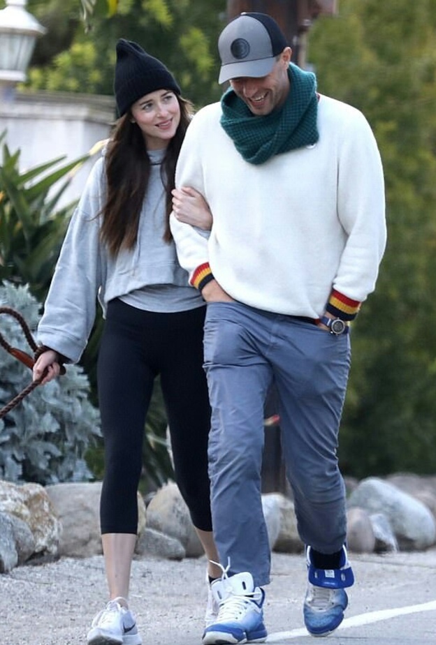 داكوتا جونسون و كريس مارتن 