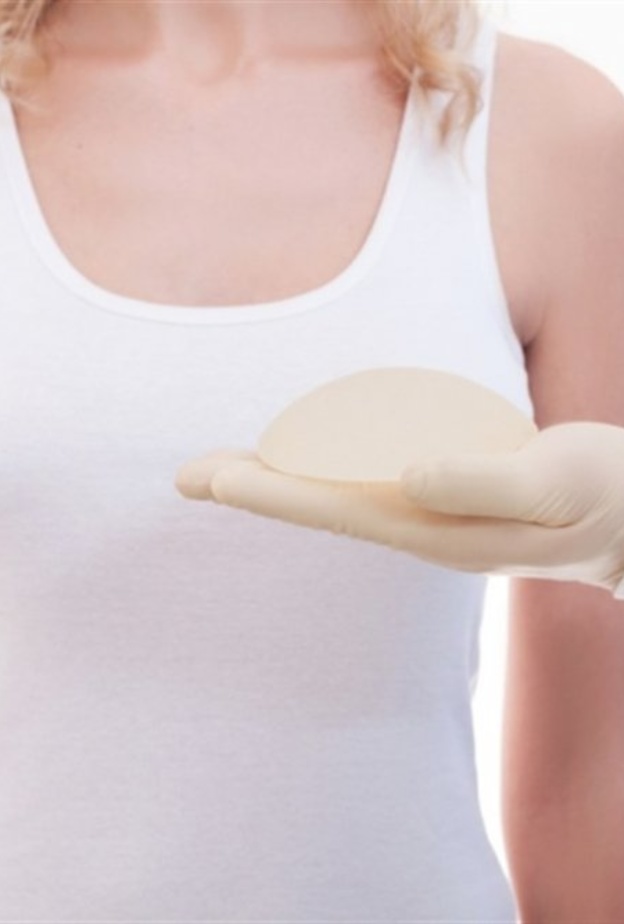 3 عمليات تجميل تسبب الشعور بالألم