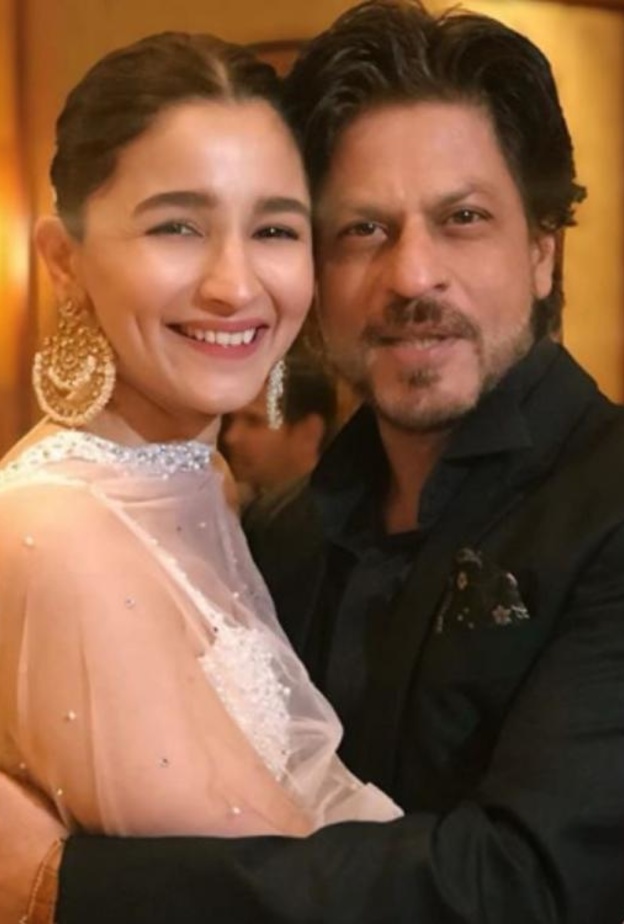  شاروخان وعليا بهات