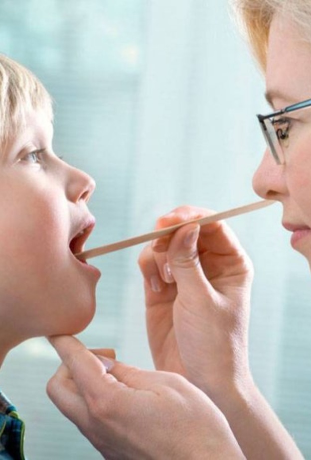 أهم اسباب التهاب اللوزتين المتكرر عند الاطفال والعلاج