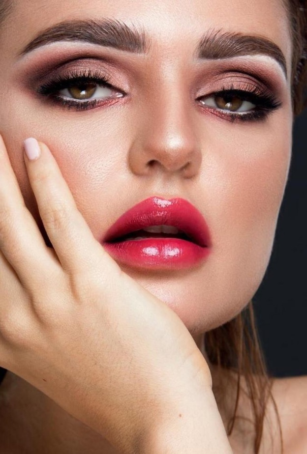 من مكياج خبيره التجميل السعوديه شريفة الخضراوي