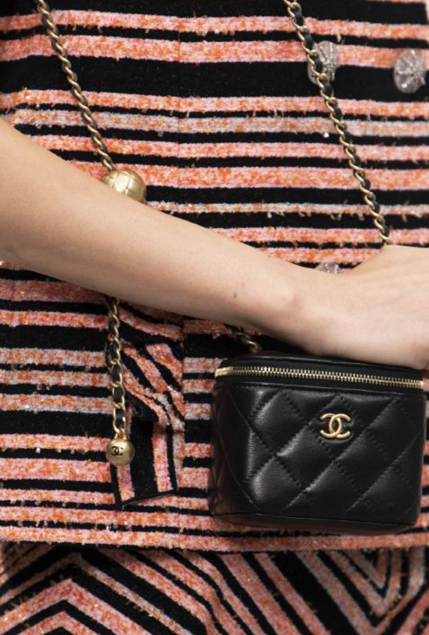 حقائب صغيرة جدا