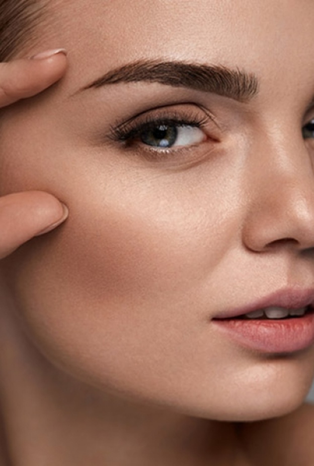  تمكني من تفتيح حاجبيك خلال الحجر المنزلي بالطرق الطبيعية