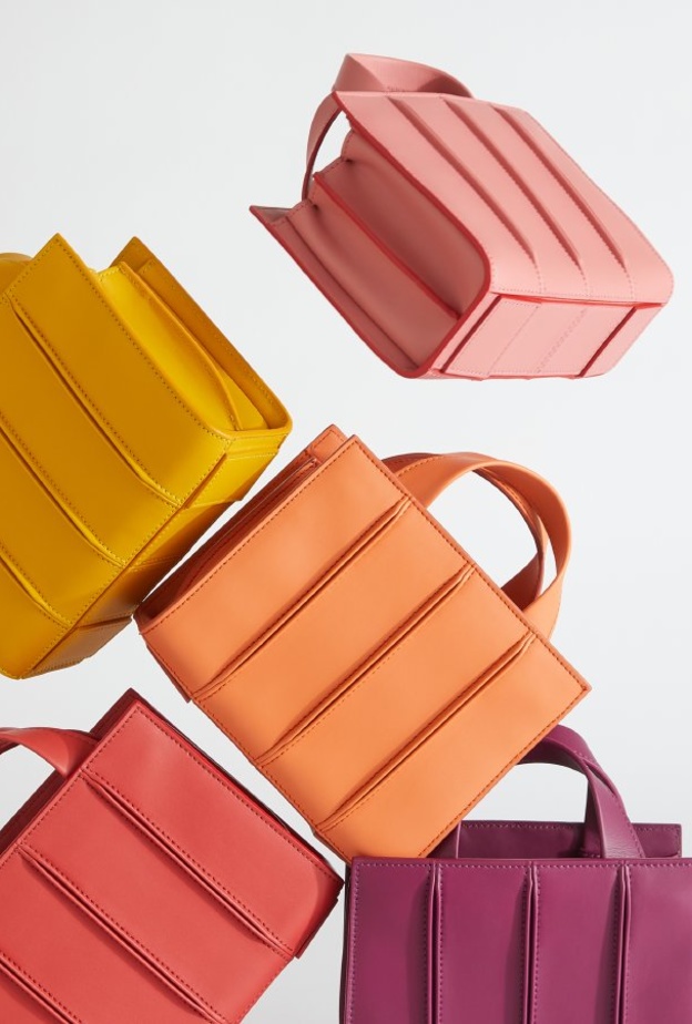 Max Mara  تحتفل بعيد ميلاد Whitney