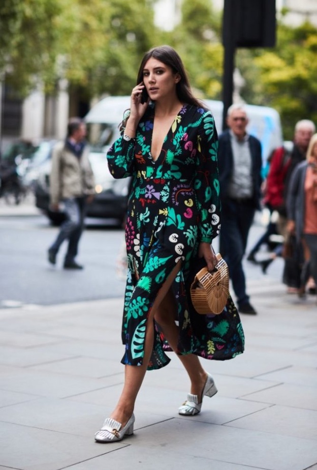  اطلالة أنيقة وعصرية لمختلف المشاوير في الفساتين المعرقة