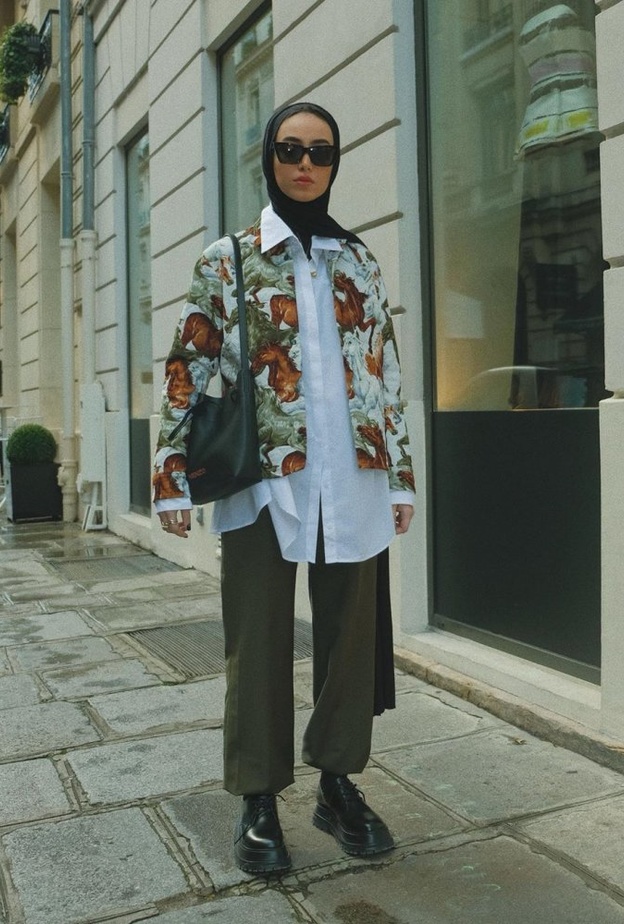 تنسيق البنطلون الواسع مع الحجاب بطريقة لينا الغوطي