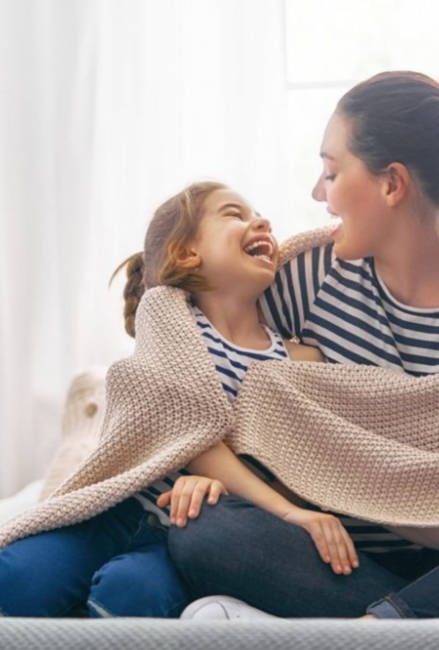  كيف يمكن للأم التعامل مع أطفالها خلال فترة الحجر وأزمة كورونا