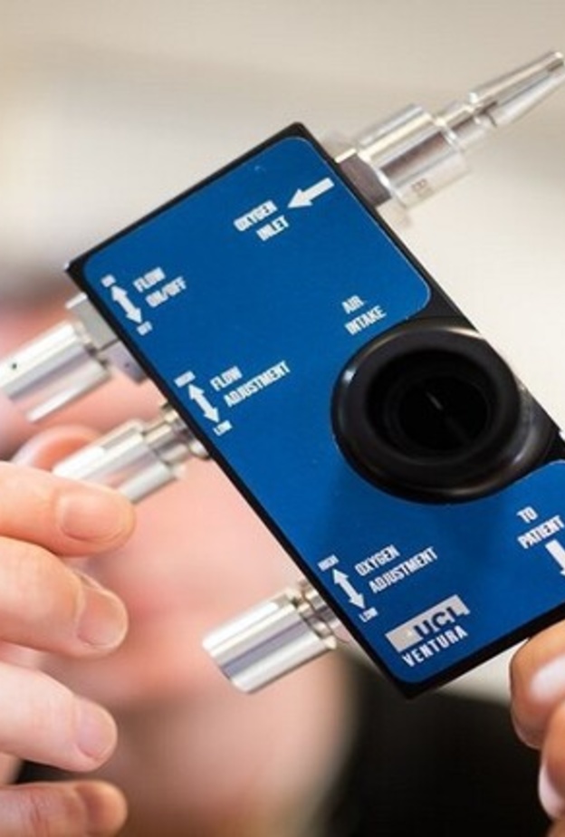 مرسيدس تتيح مواصفات وتصميم الجهاز لجميع الشركات