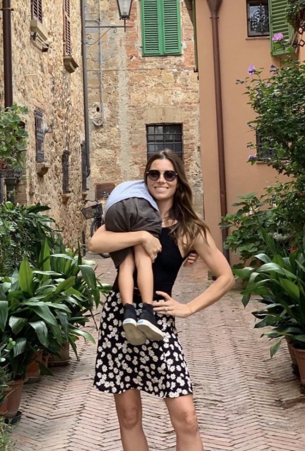 جيسيكا بيل تدعم الجمعيات الخيرية التي تساعد في أزمة كورونا بمناسبة عيد ميلاد ابنها