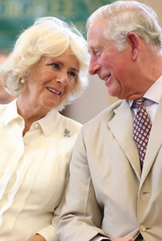 خروج الأمير تشارلز وزوجته من العزلة الصحية