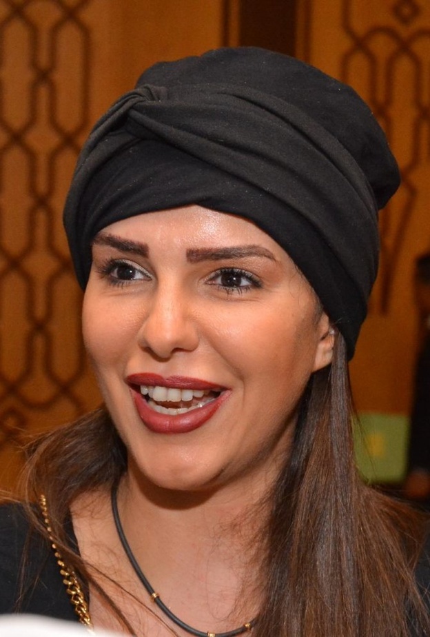 دنيا عبدالعزيز