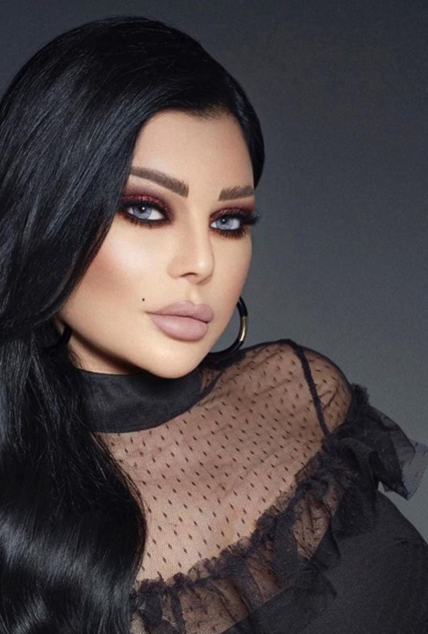 هيفاء وهبي تنشر صورتها بدون مكياج