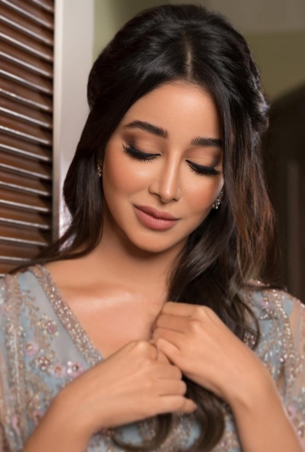  مكياج ناعم باللون البيج لاستقبال رمضان 2020 بأسلوب اسيل عمران