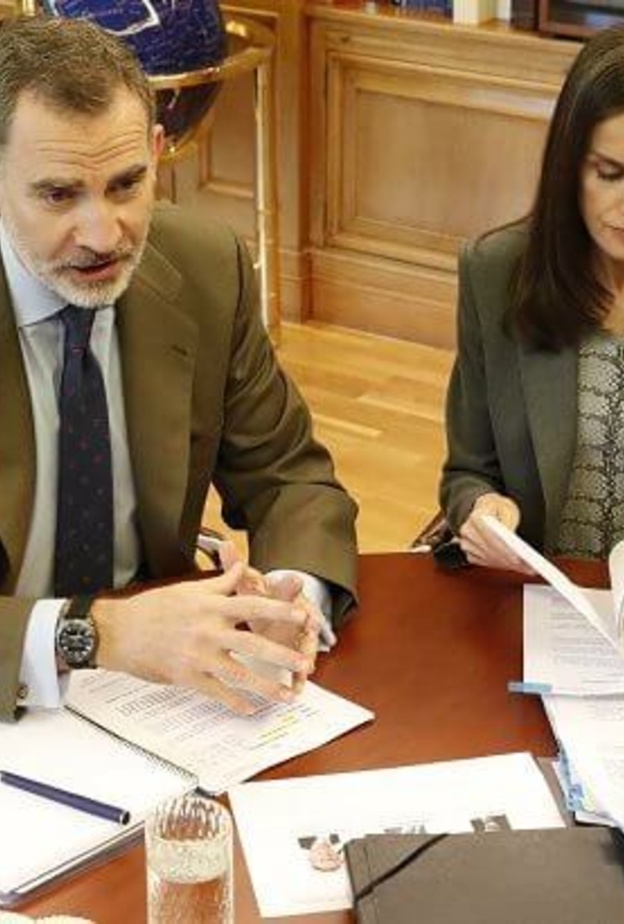 الملكة ليتيزيا تشارك في مؤتمر فيديو مع ممثلي مؤسسة خيرية للأطفال