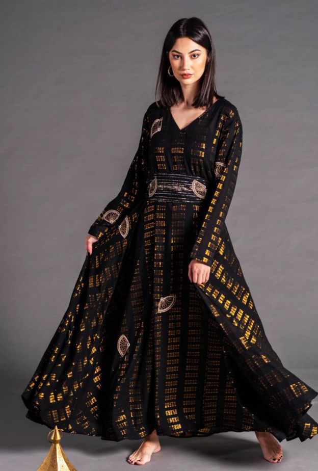 الأسود والذهبي البراق بتصميم عصري وشبابي