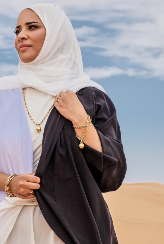 "الجمال الداخلي ينبع الجمال الخارجي"