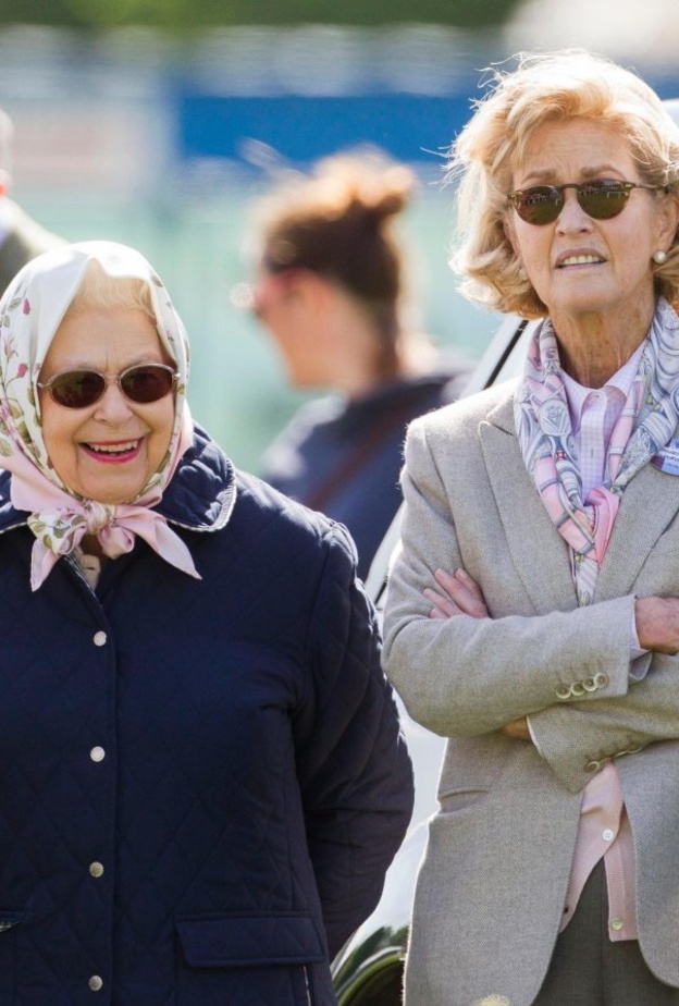 بينيلوبي ميريديث أصغر من ملكة بريطانيا بـ 30 عاما