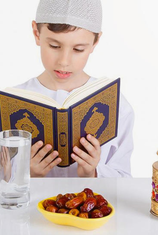 طرق لتعويد الطفل على الصيام