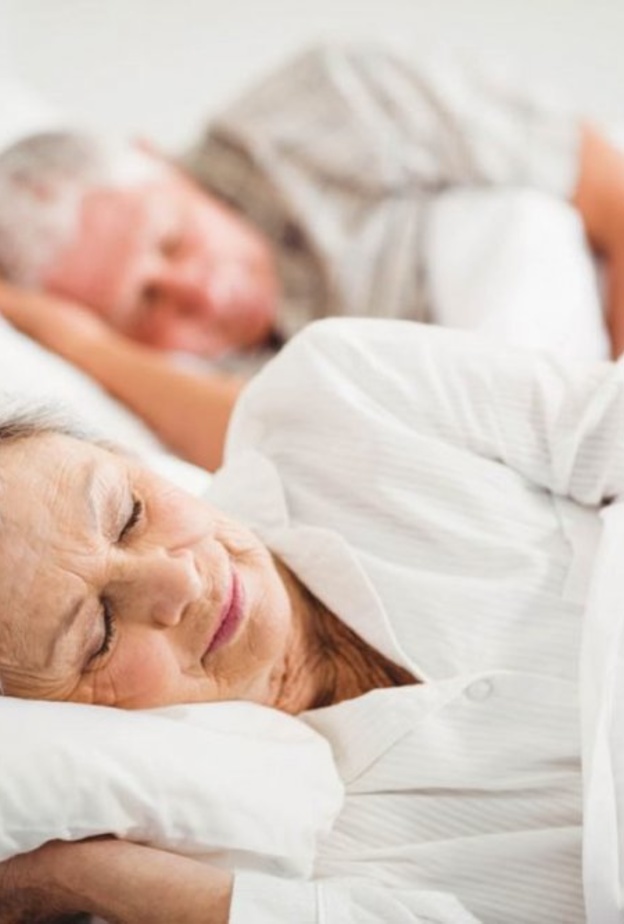  كثرة النوم لدى كبار السن خطر على صحتهم